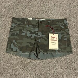 lei Camouflage Ashley Lowrise Women Shorts